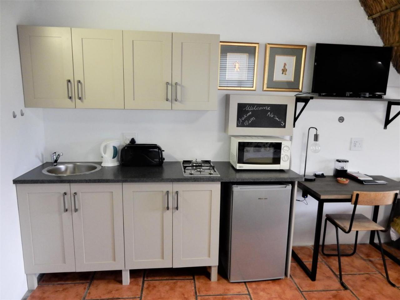 Mountain View Swellendam Apartment ภายนอก รูปภาพ